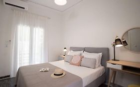 Hellona House ,Sunny And Cozy Apartment'S